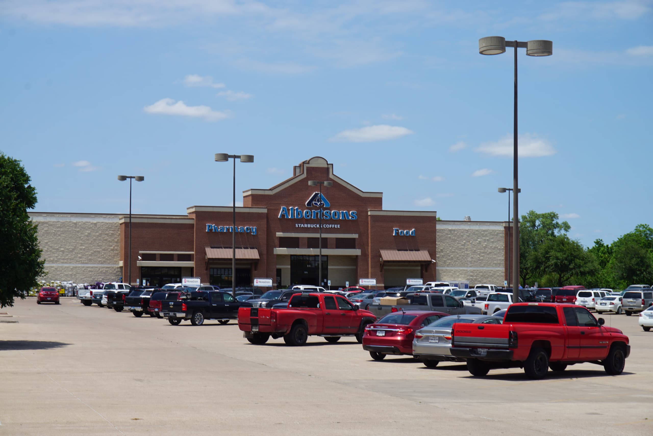 A gallery image from American Life: Albertsons In Weatherford, Texas