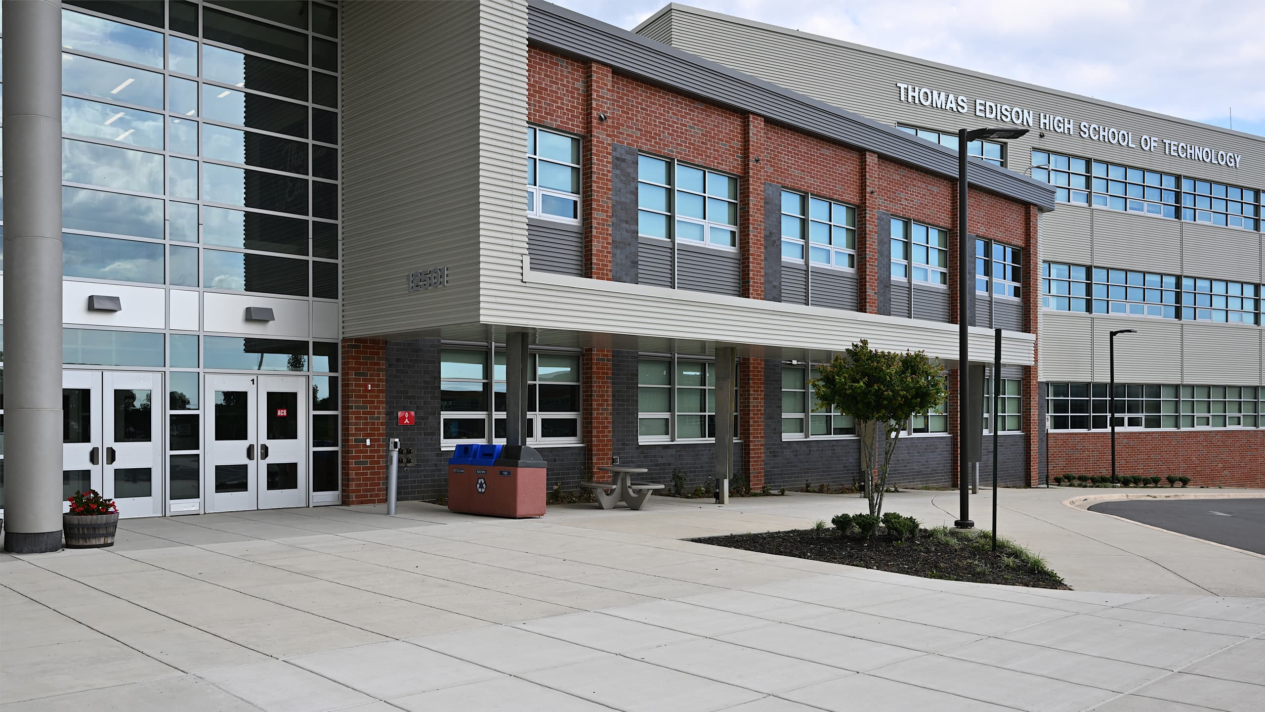 A gallery image from Education: Edison High School Of Technology Entrance