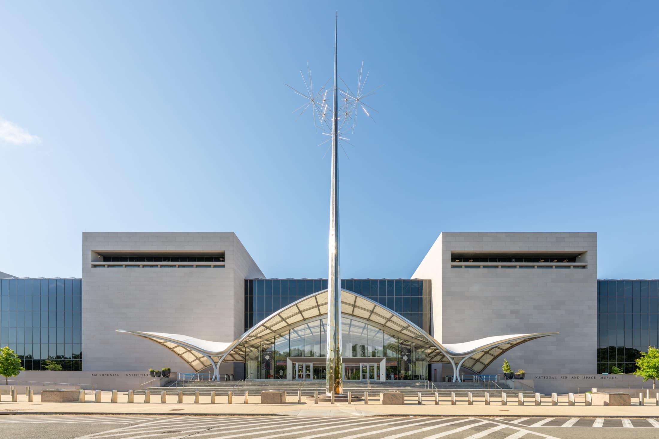 A gallery image from US Buildings: National Air And Space Museum