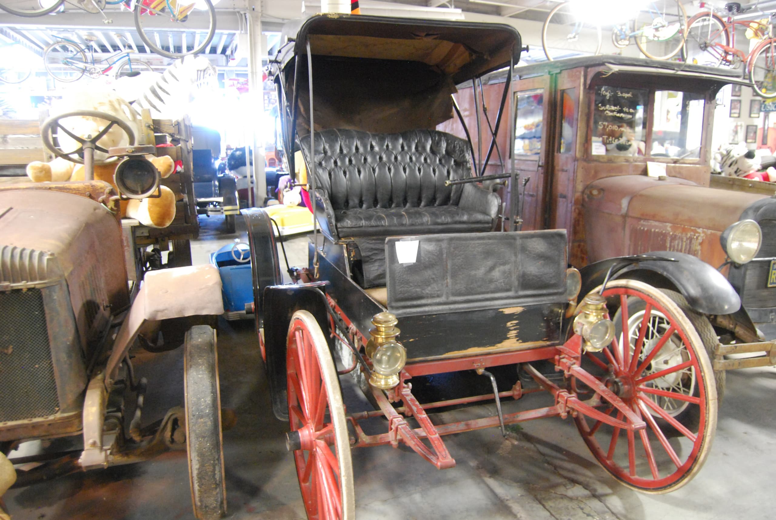 A gallery image from Technology: Sears Motor Buggy