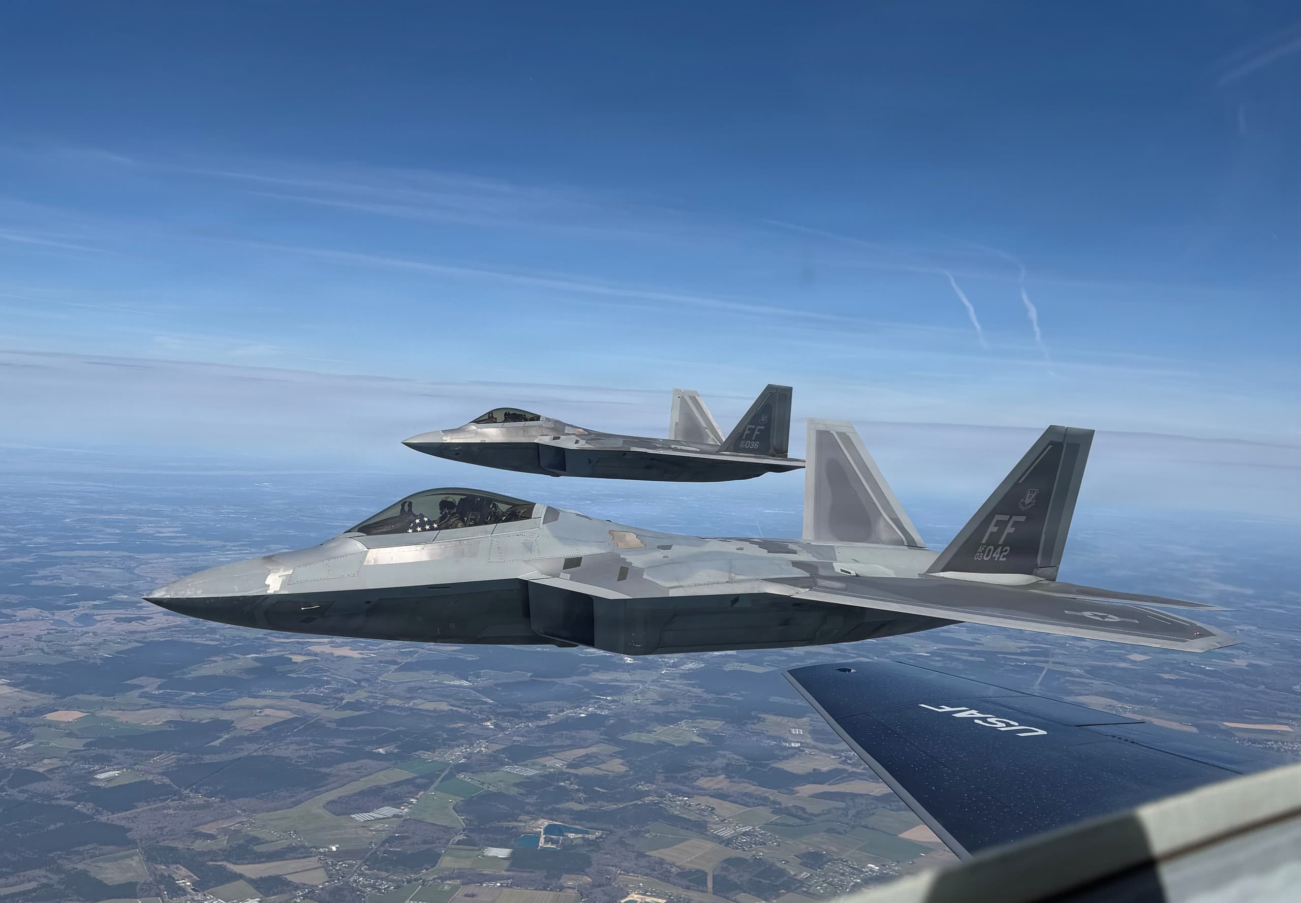A gallery image from Military: Us Air Force F22 Raptors Flight View