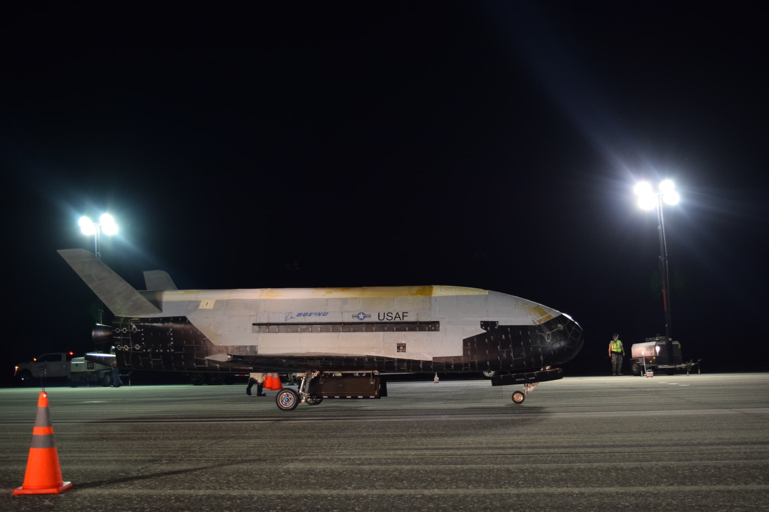 A gallery image from Military: X37b Otv5 Landed