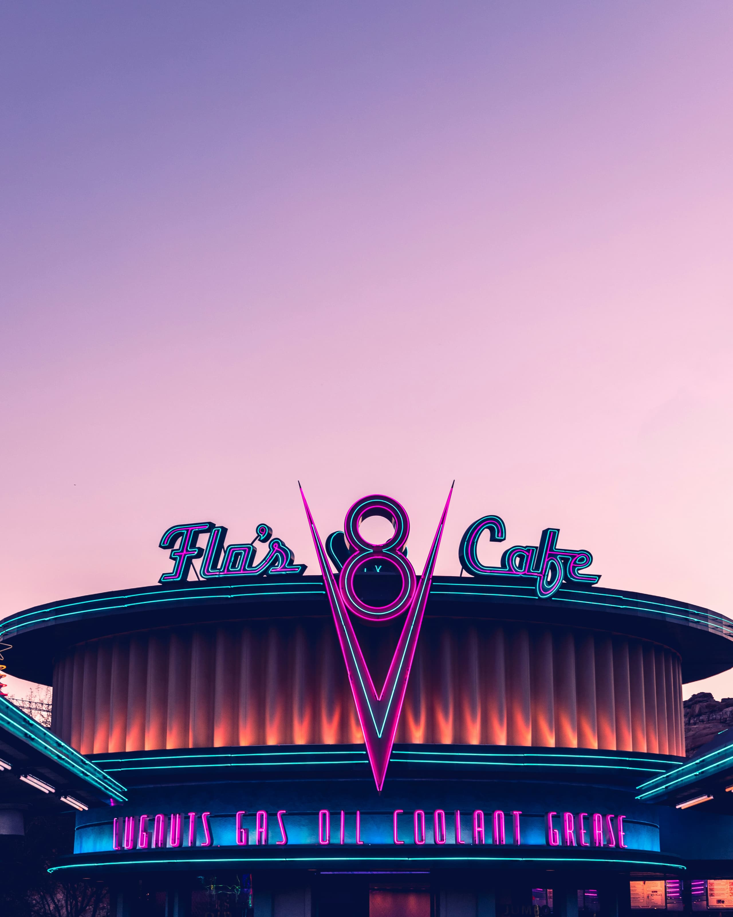 Flo's V8 Cafe neon sign at dusk
