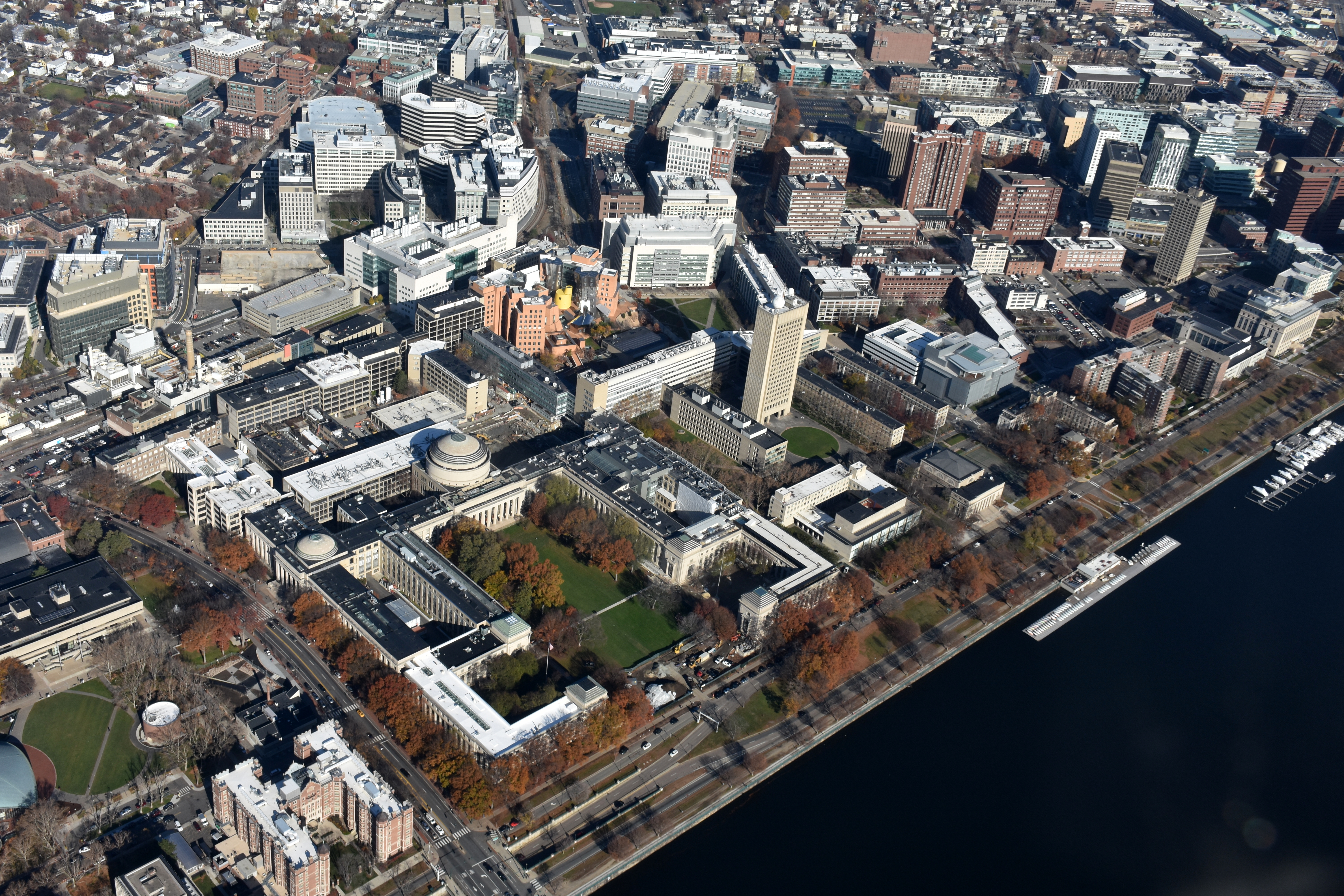 MIT (Massachusetts Institute of Technology)