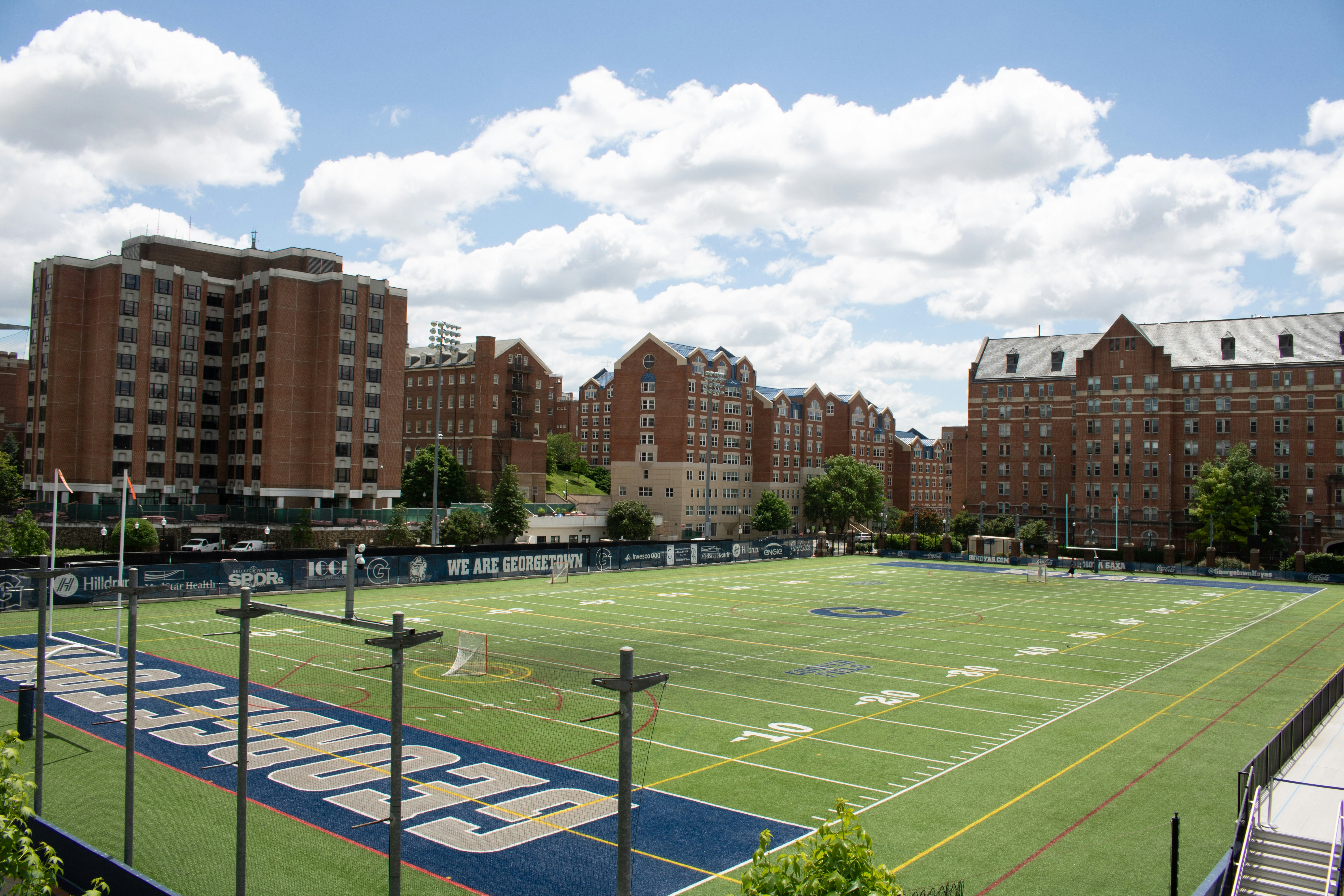 Harvard Business School (HBS)